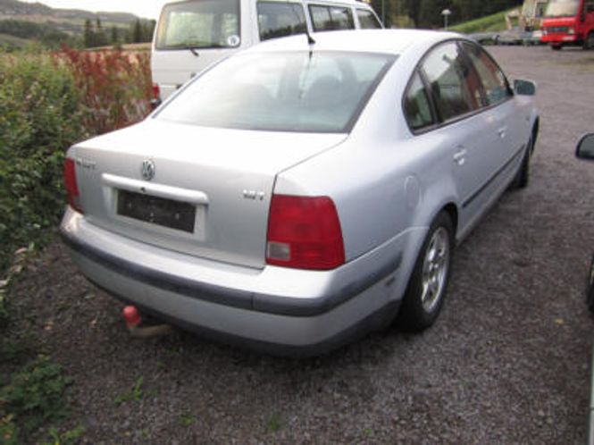 Hovedbilde Støtfanger bak VW Passat sedan 97-00 