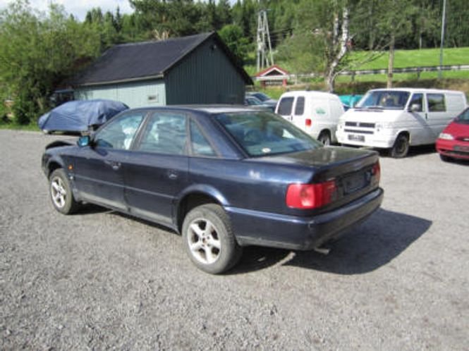 Hovedbilde Baklykt Audi A6 avant og sedan 94-97 venstre indre helrød